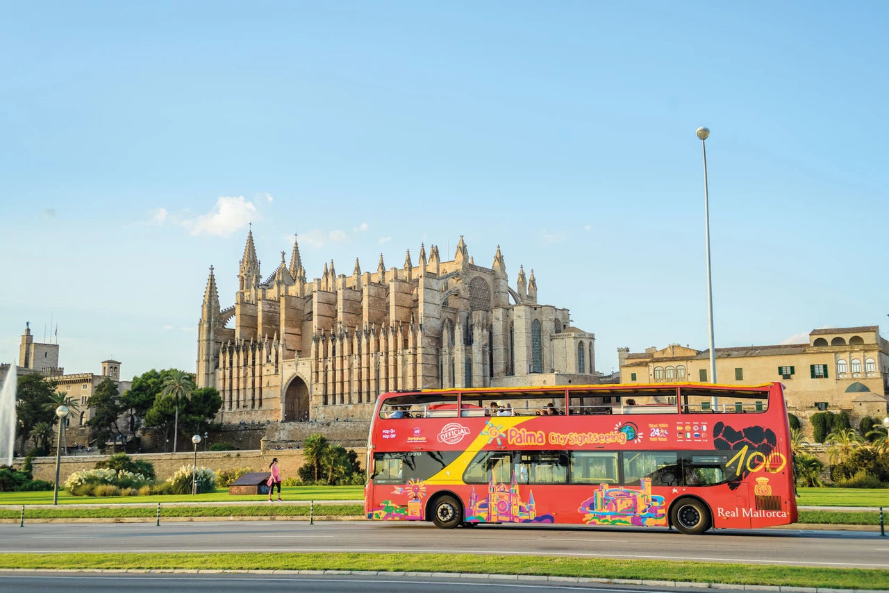 Palma at your own pace and Citysigtseeing (Essential) 